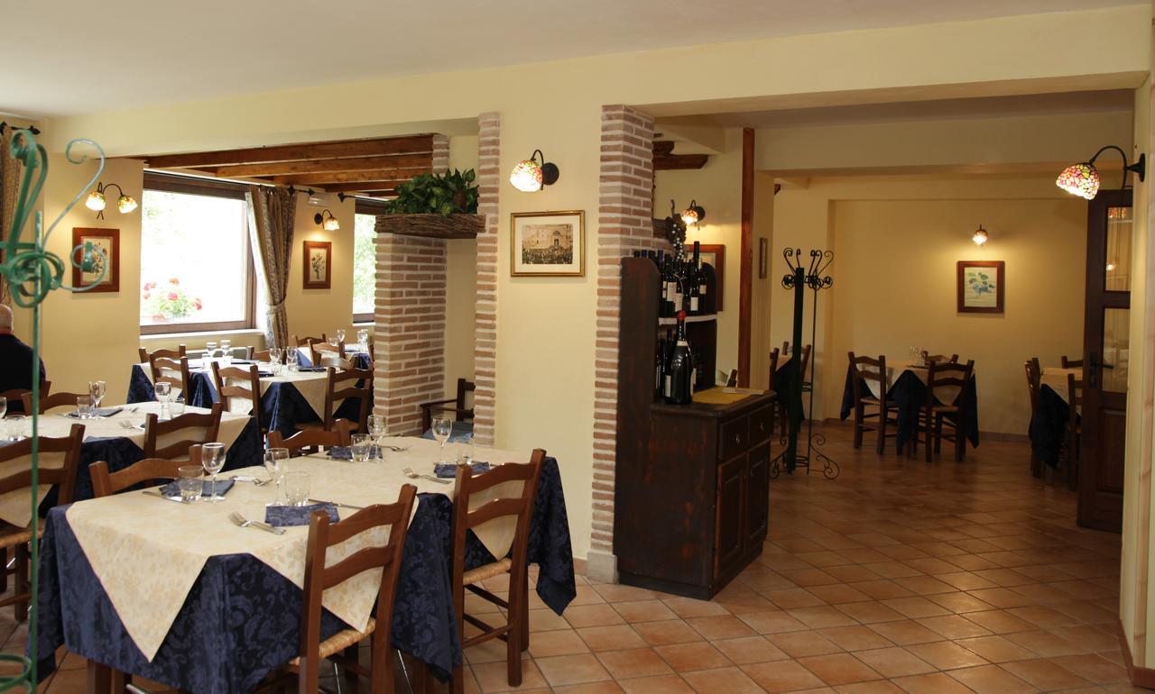 Hotel Il Ghiro Ovindoli Ngoại thất bức ảnh